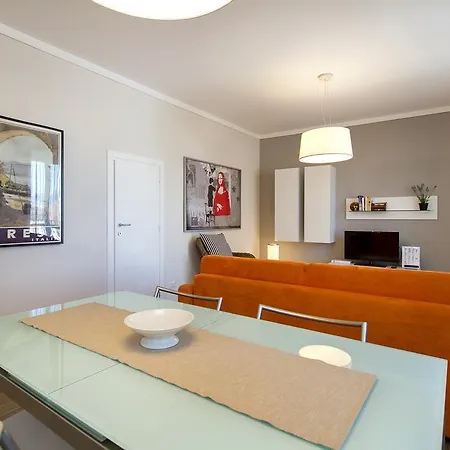 La Lombarda By Stresahome - Centro Storico Apartmán