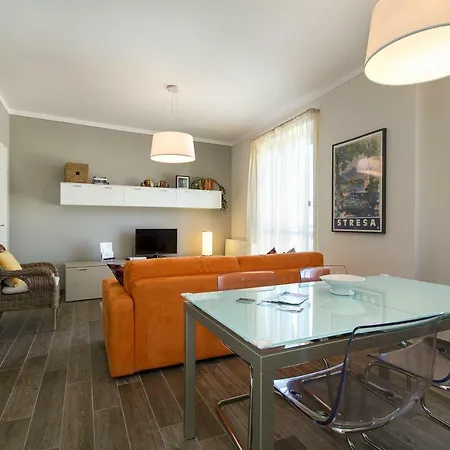La Lombarda by Stresahome - Centro Storico Appartamento *