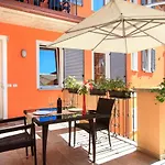 La Lombarda Centro Storico Apartman Stresa
