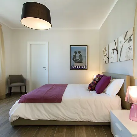 Daire La Lombarda By Stresahome - Centro Storico